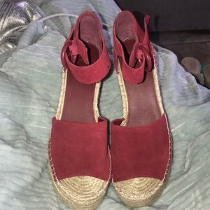 Marc Fisher espadrilles